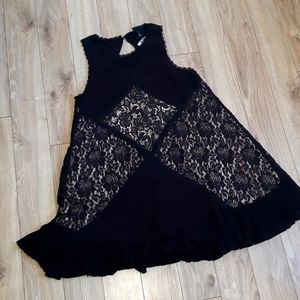Torris - Trapeze Silhoutte Lace dress